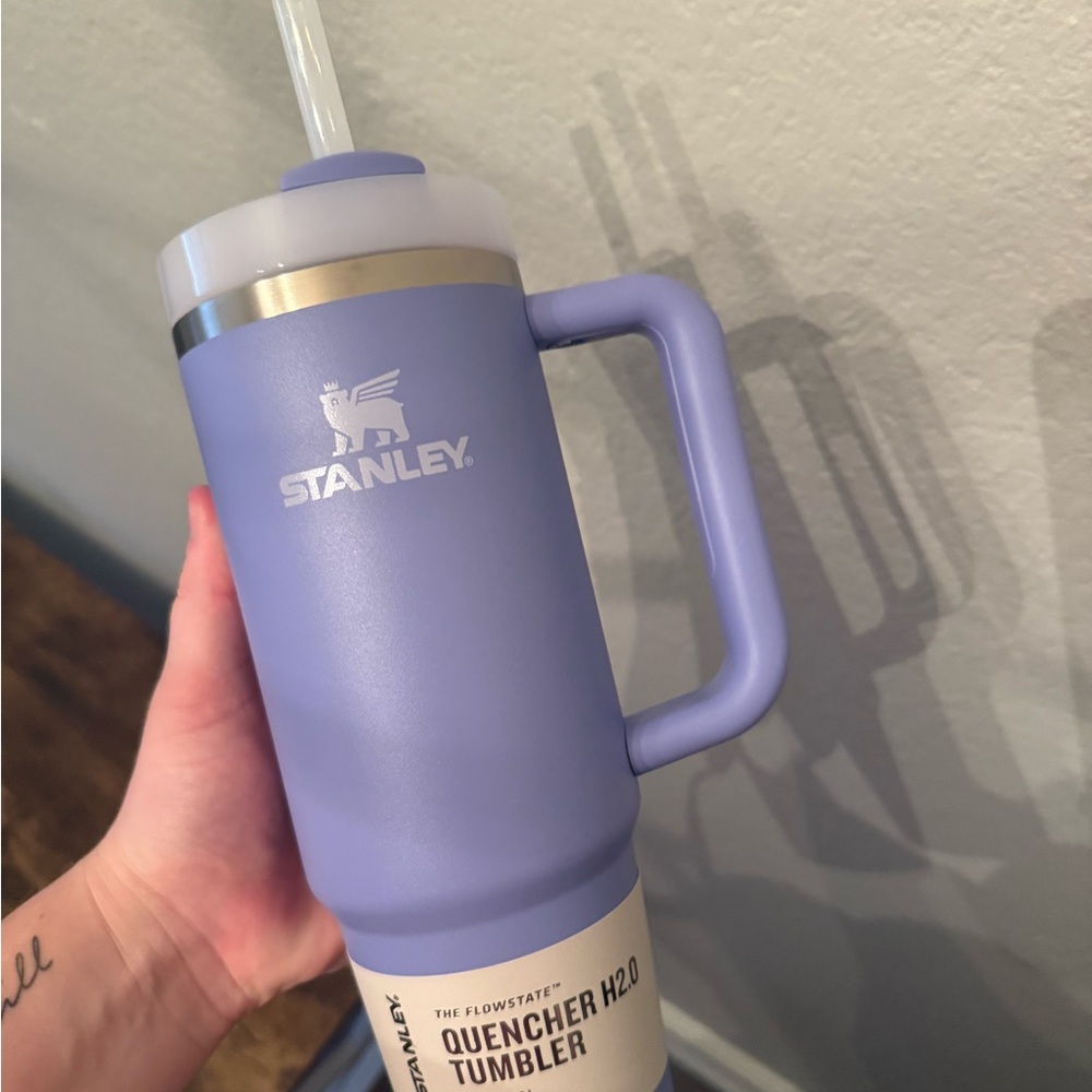 Stanley Quencher H2.0 Tumbler in Soft Purple